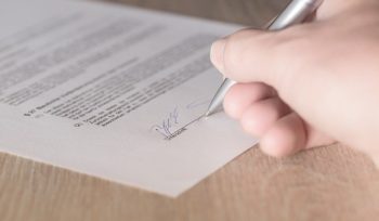 Signer un compromis de vente - Dominique Mousnier - Courtier crédits immobiliers à La Valette du Var et à Toulon